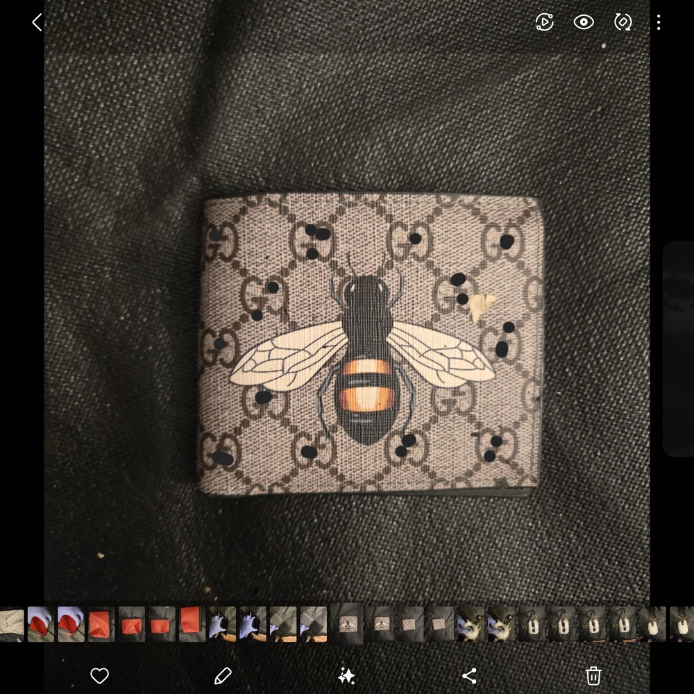 Fashion bee Card Holder